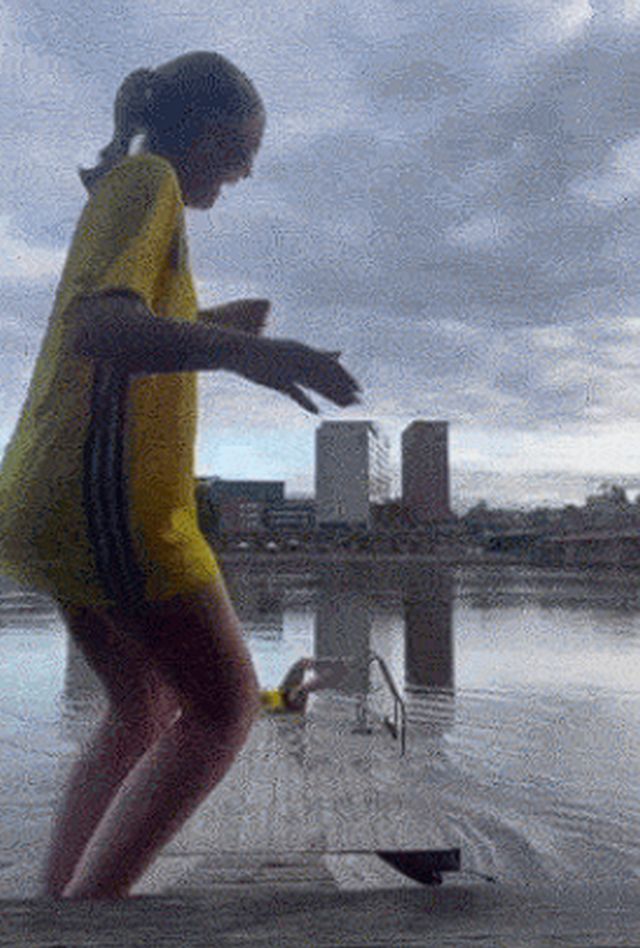 Acid GIFs, August 10 (25 gifs)