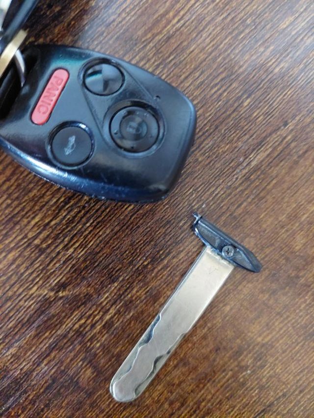 Bad Days Happen (17 pics)