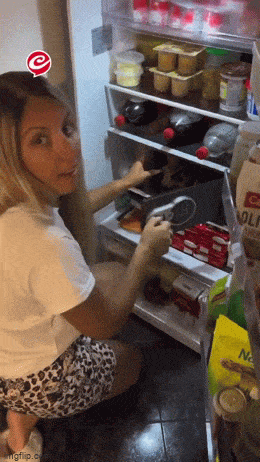 Acid GIFs, August 15 (25 gifs)