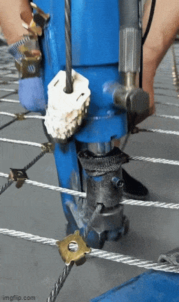 Acid GIFs, August 15 (25 gifs)
