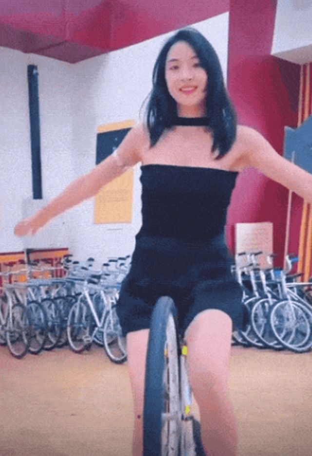 Acid GIFs, August 23 (25 gifs)