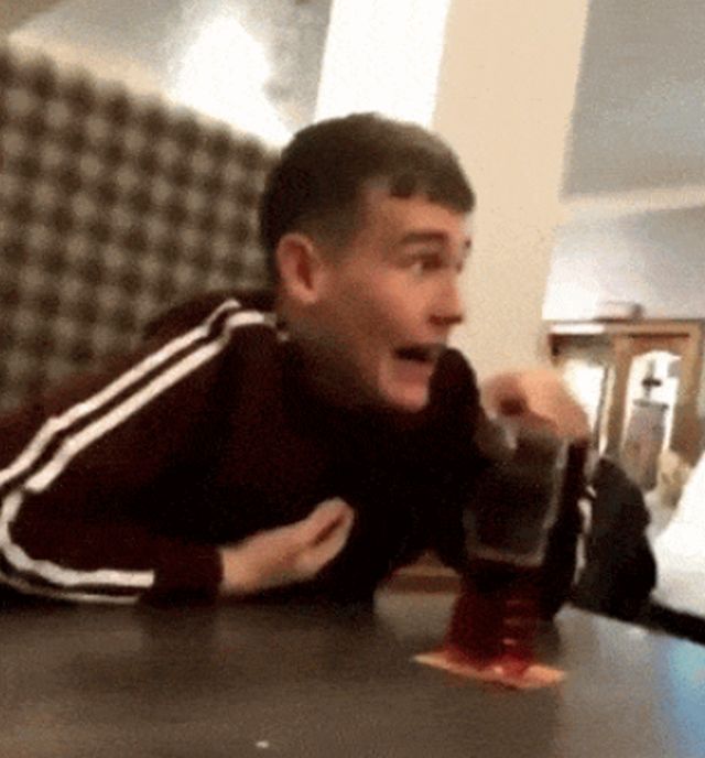 Acid GIFs, August 29 (25 gifs)