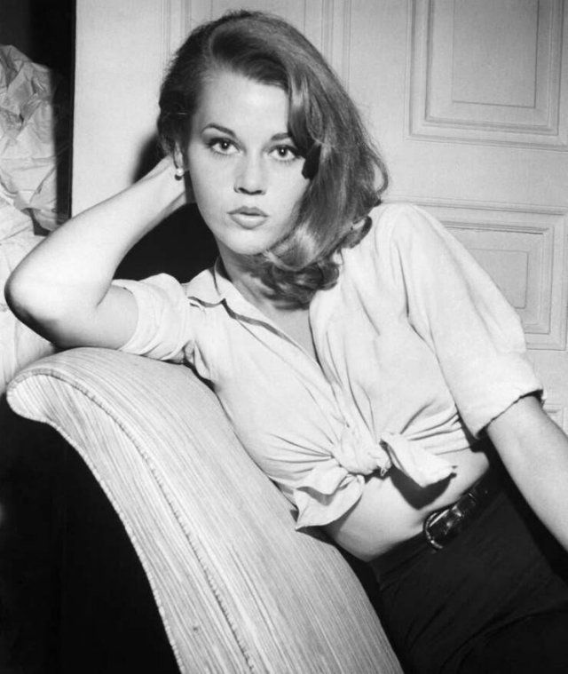 Rare Vintage Photos Of Famous Women (20 pics)