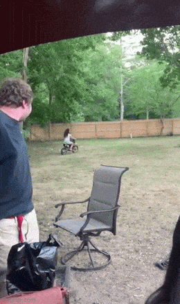 Acid GIFs, August 30 (25 gifs)