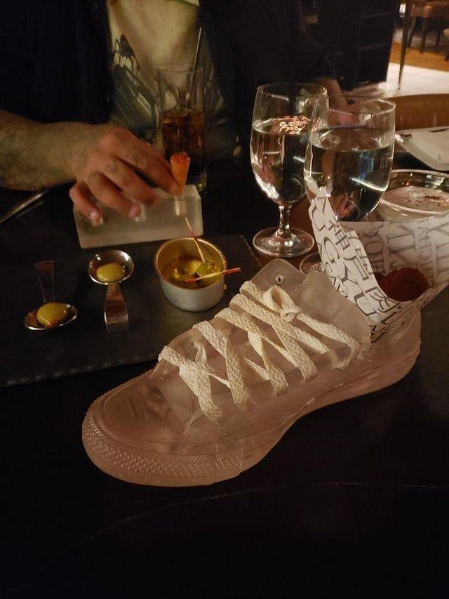 Weird Food Serving (20 pics)