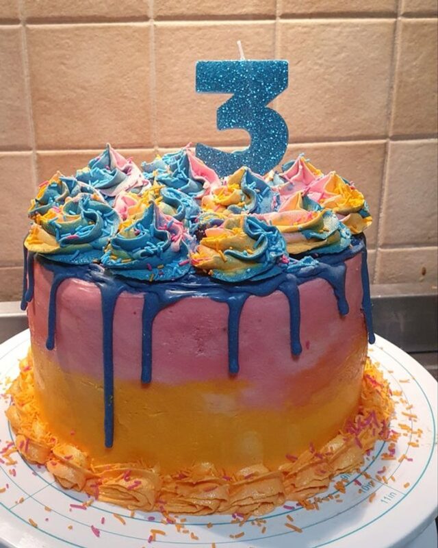 Amazing Cakes (22 pics)