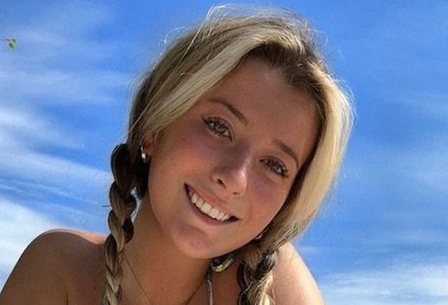 Slim Girls (32 pics)