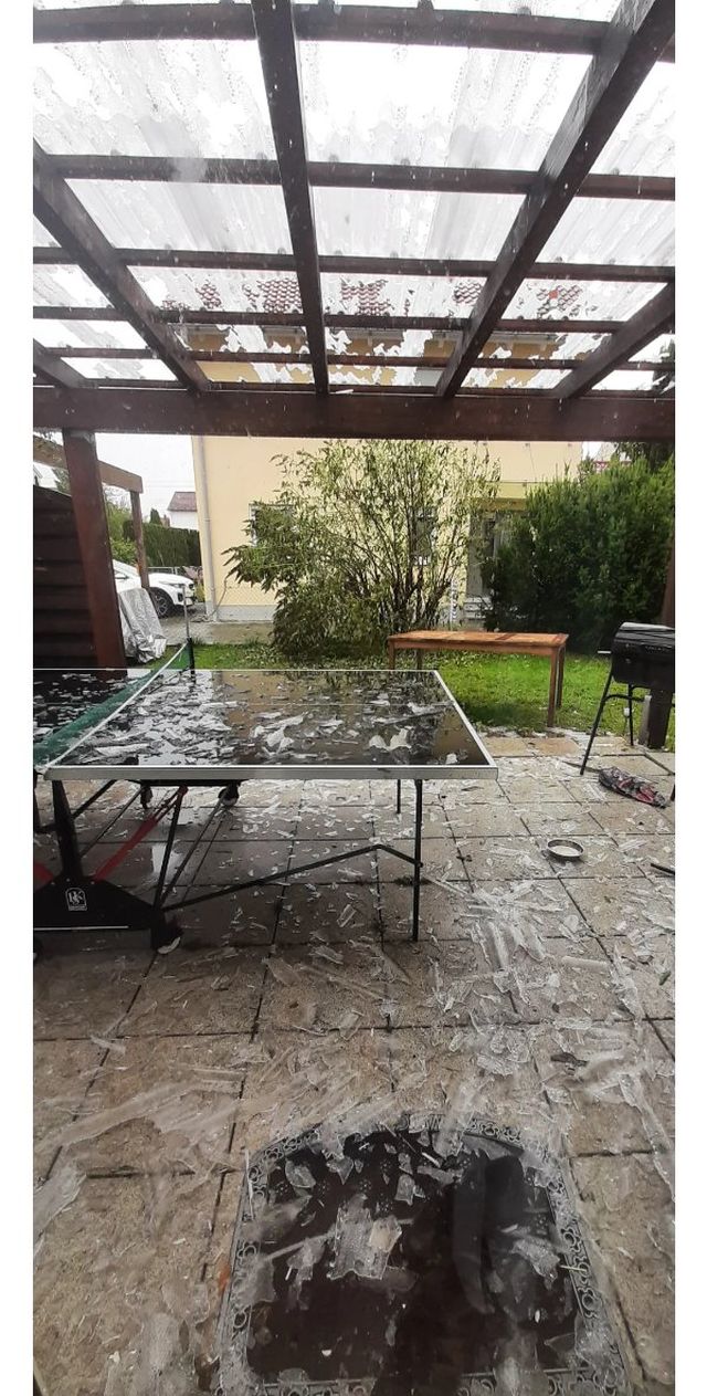 Bad Days Happen (16 pics)