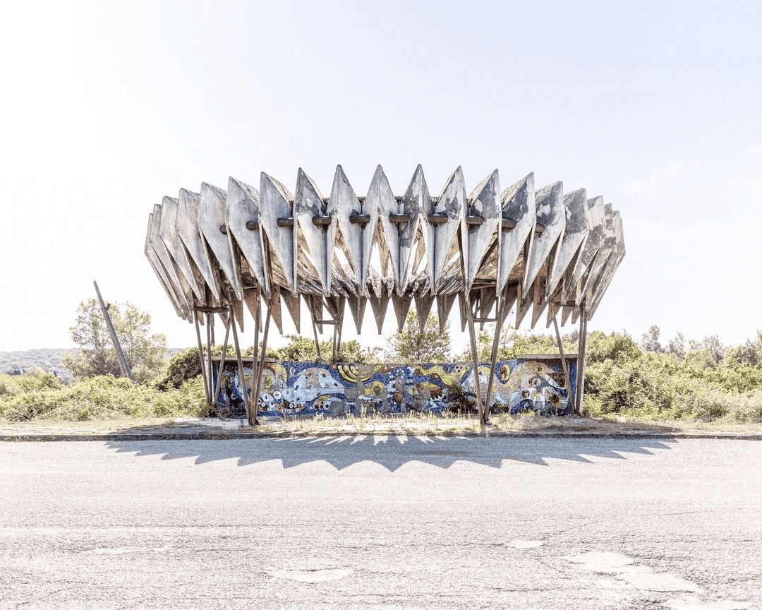 Weird Bus Stops (18 pics)