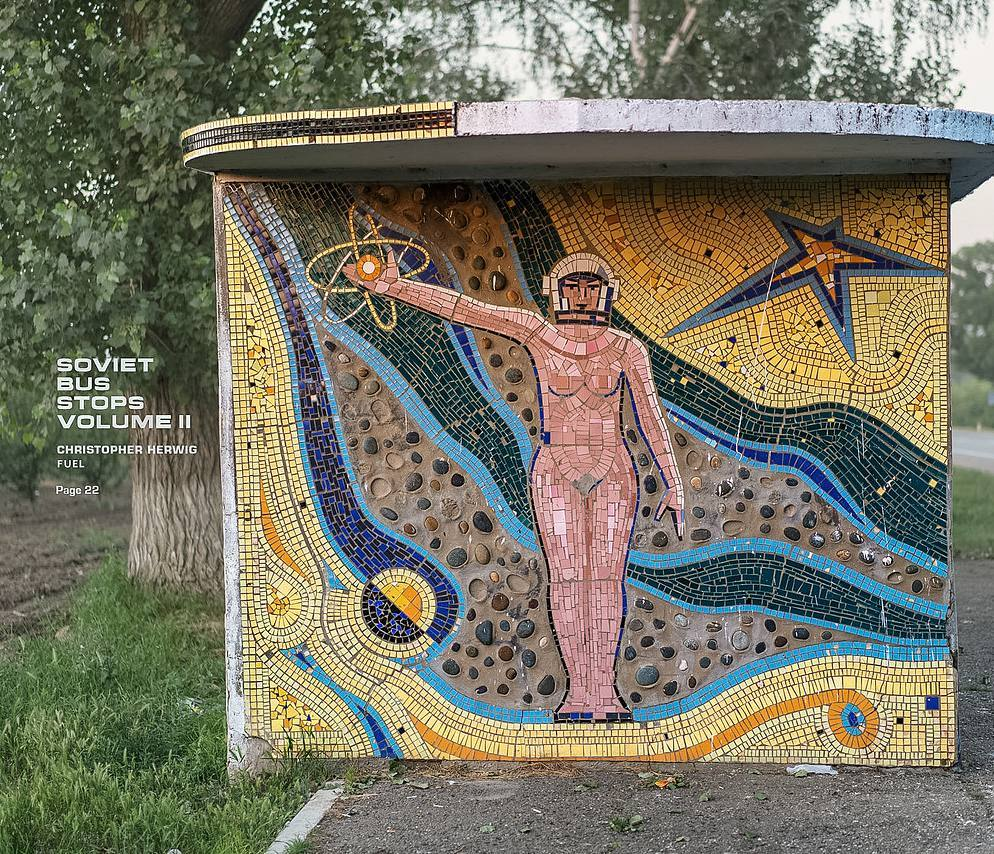 Weird Bus Stops (18 pics)