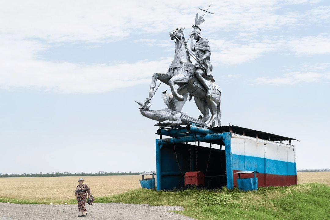 Weird Bus Stops (18 pics)