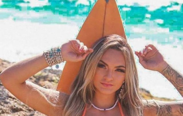 Girls With Tan Lines (48 pics)