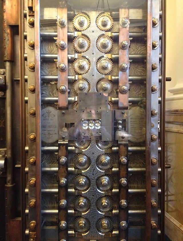 Unusual Finds And Discoveries (30 pics)