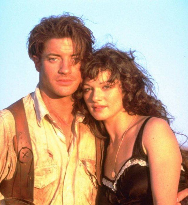 Movie Couples Then And Now (20 pics)