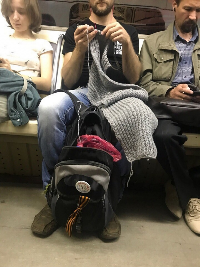 Strange People In The Subway (14 pics)