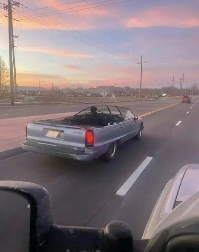 What's Wrong With These Cars? (17 pics)