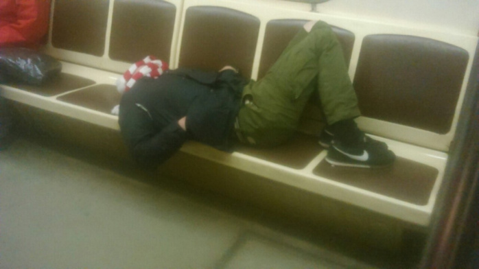 Weird People In The Subway (17 pics)