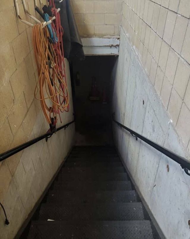 Creepy Finds And Situations (20 pics)