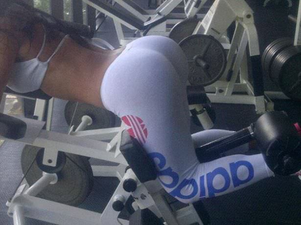 Girls In Yoga Pants (20 pics)