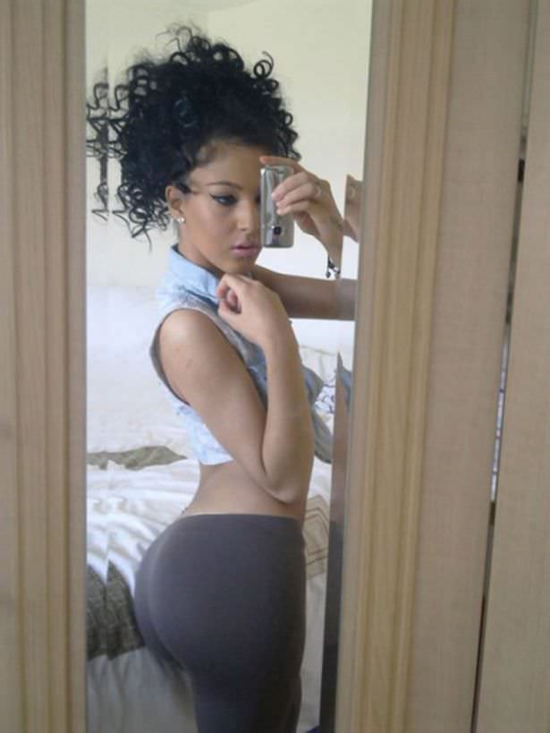 Girls In Yoga Pants (20 pics)