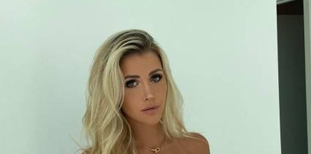 Girls With Tan Lines (48 pics)