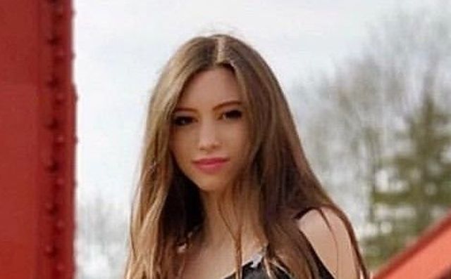 Girls With Long Legs (20 pics)