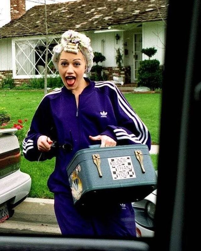 Celebrities When They Were Younger (22 pics)