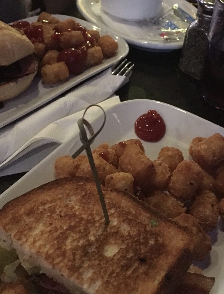 There Are Two Types Of People (20 pics)