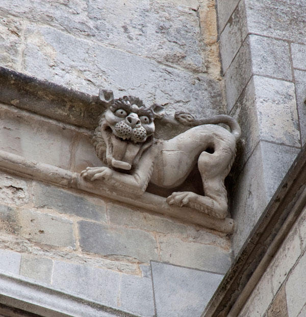 Beautiful Gargoyles From Around The World (24 pics)