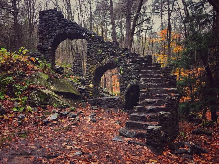 Beautiful Abandoned Places (22 pics)