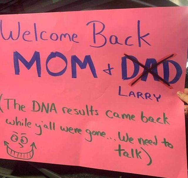 Original Signs At Airports (27 pics)