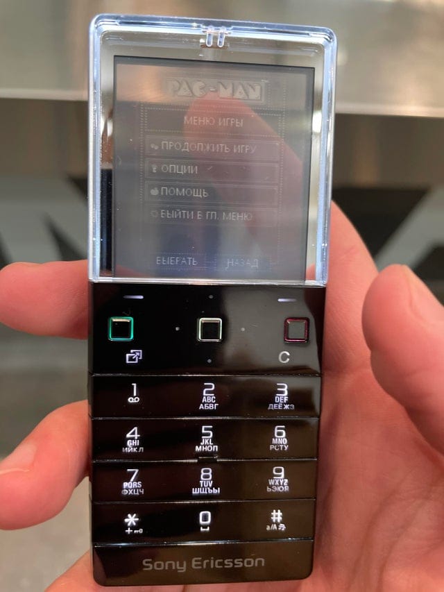 Unusual Phones From The Past (31 pics)