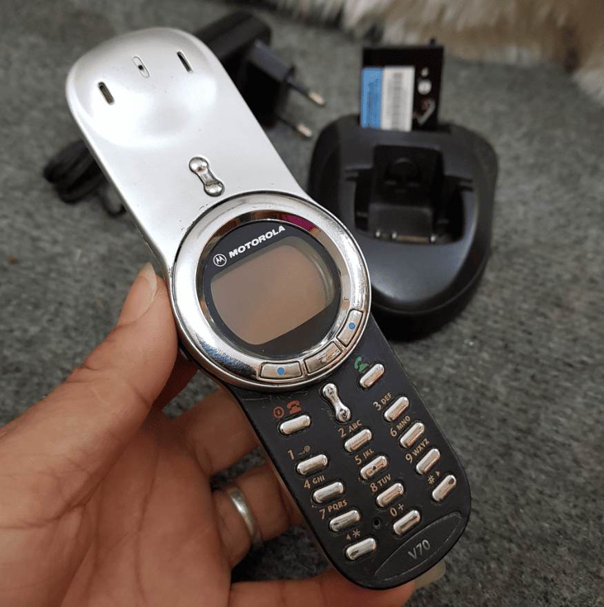 Unusual Phones From The Past (31 pics)