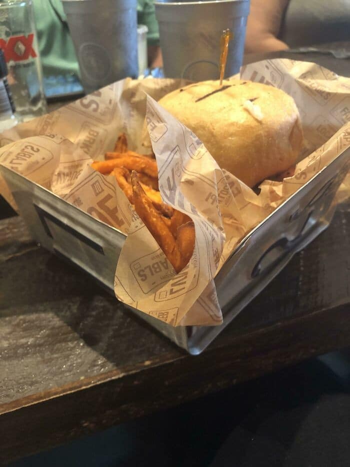 Awful Food Serving (34 pics)