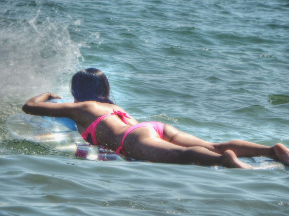 Wet Girls (20 pics)