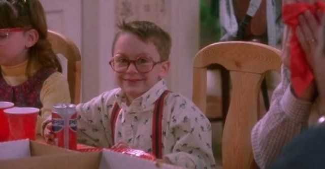 Child Actors From Popular Christmas Movies Then And Now (45 pics)