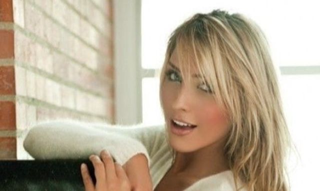 Blondes, Brunettes And Redhead Girls (27 pics)