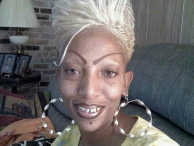 They Need To Change Stylist (20 pics)