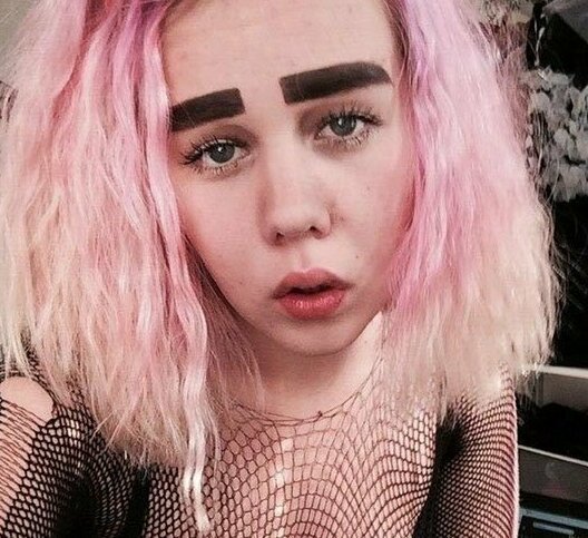They Need To Change Stylist (20 pics)