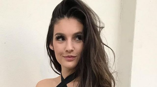 Girls In High Heels (22 pics)