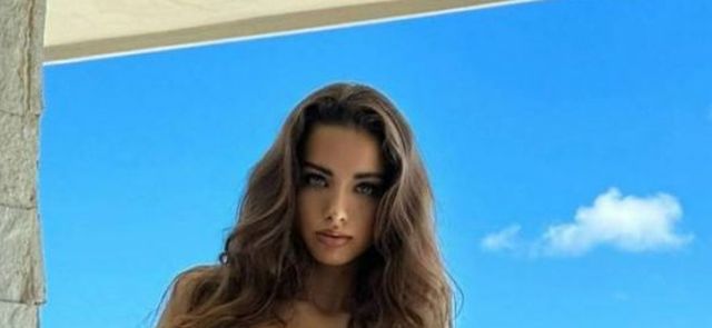 Girls Witn Tan Lines (45 pics)