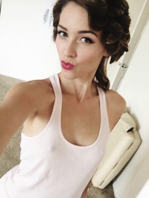 Selfie Girls (20 pics)