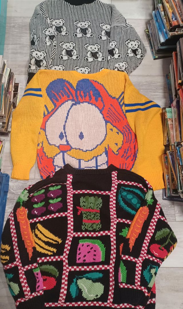 Ugly Sweaters (34 pics)