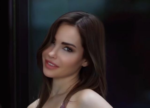 Side View (34 pics)