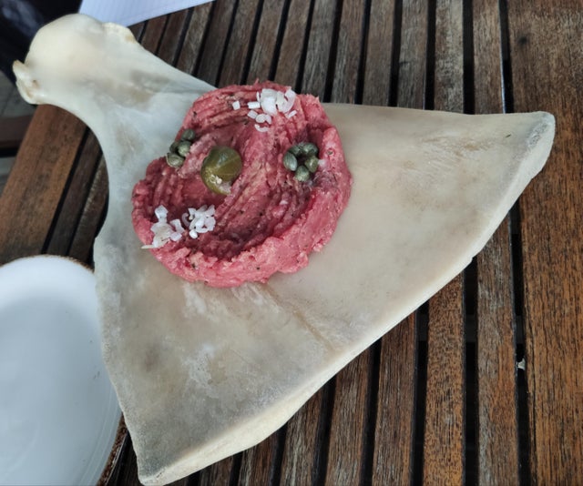 Odd Food Serving (22 pics)