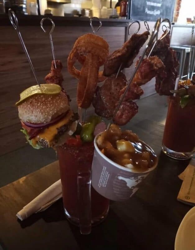 Odd Food Serving (22 pics)