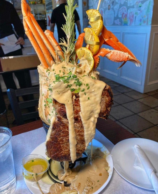 Odd Food Serving (22 pics)