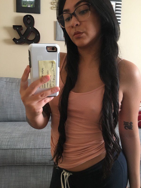 Braless Girls (20 pics)