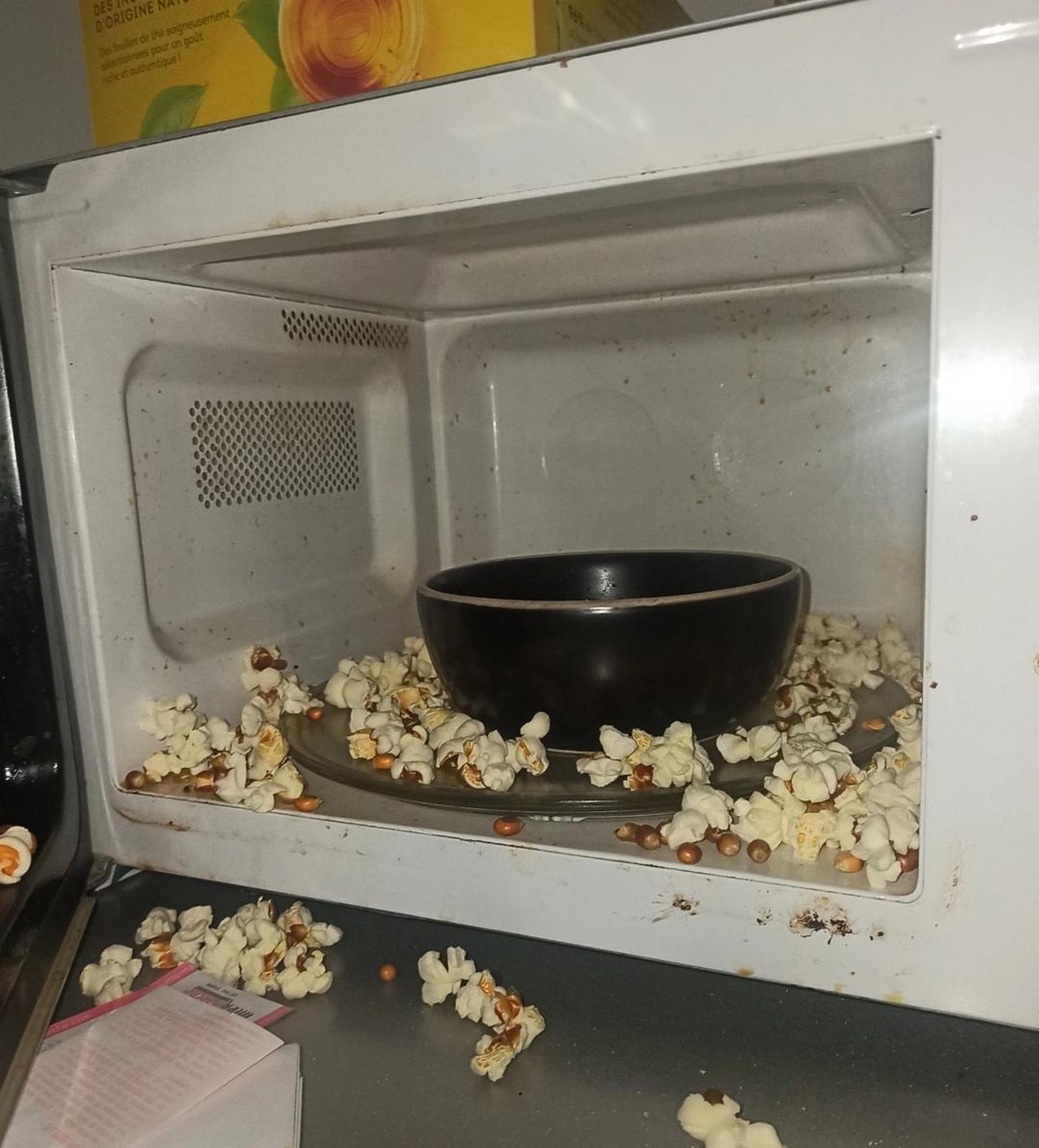 Bad Days Happen (27 pics)