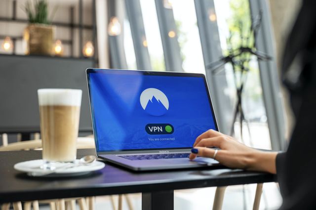 VPN vs. Proxy: Understanding the Differences and Choosing the Right  Privacy Solution